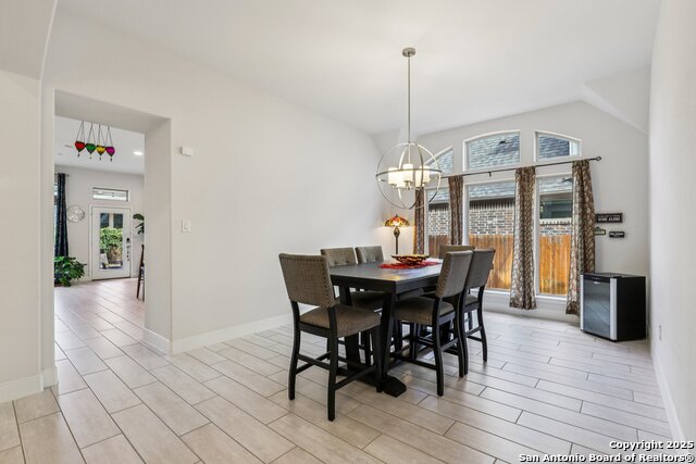 Listing photo id 15 for 9121 Pepperton Ln