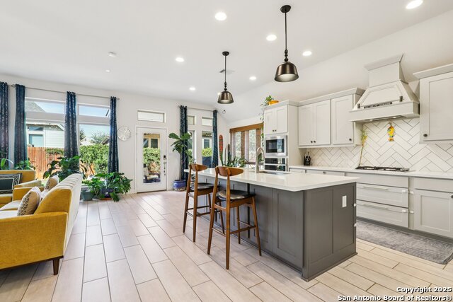 Listing photo id 18 for 9121 Pepperton Ln