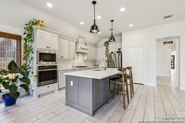Listing photo id 22 for 9121 Pepperton Ln