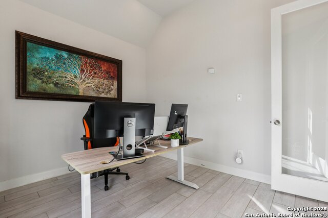 Listing photo id 44 for 9121 Pepperton Ln