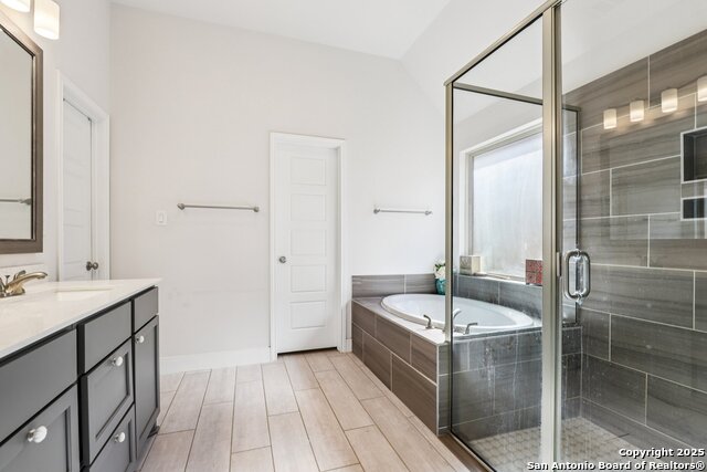 Listing photo id 46 for 9121 Pepperton Ln