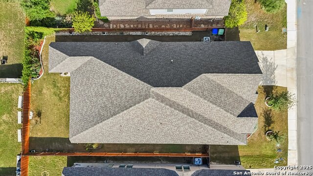 Listing photo id 3 for 9121 Pepperton Ln