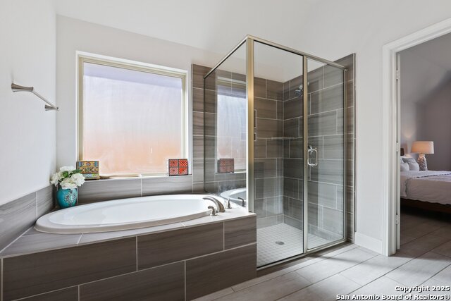 Listing photo id 49 for 9121 Pepperton Ln