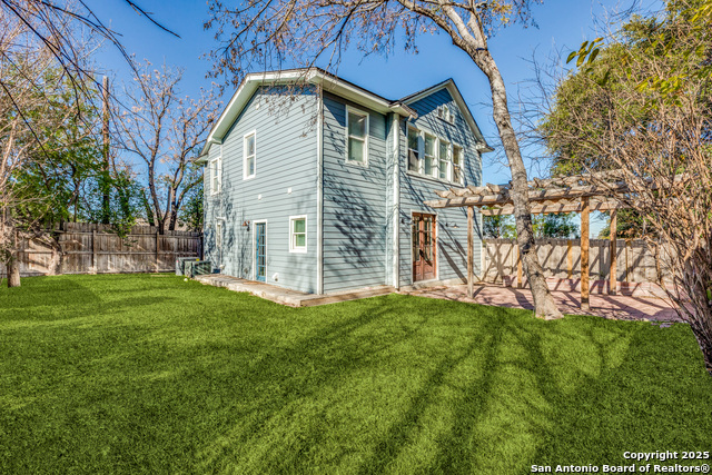 Image 25 of 25 For 344 Rosewood W