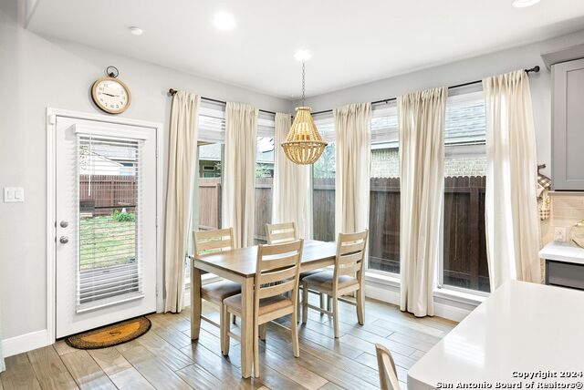 Image 17 of 50 For 14186 Shetland