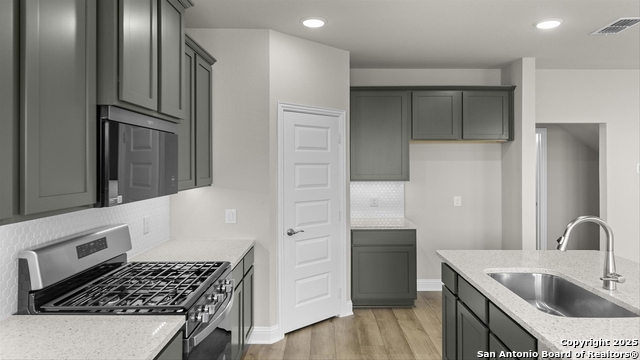 Image 20 of 26 For 314 Cowboy Knoll