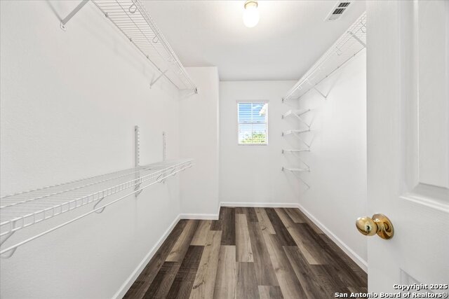 Image 28 of 54 For 1660 Mason King