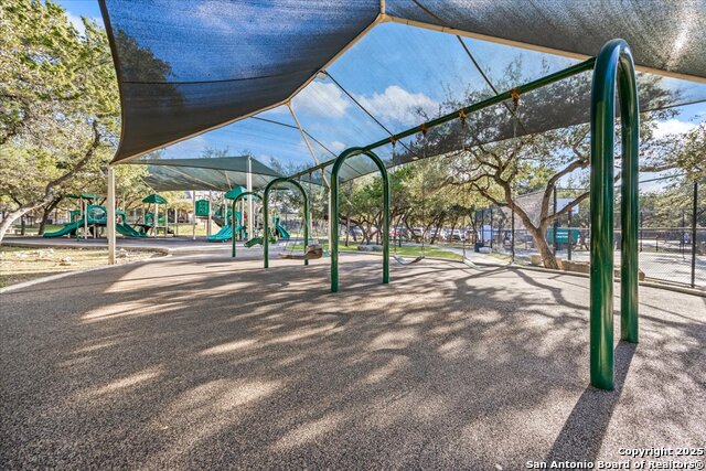 Image 48 of 54 For 1660 Mason King