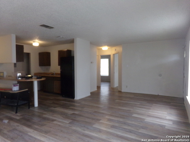 Image 7 of 12 For 1371 Bayou  