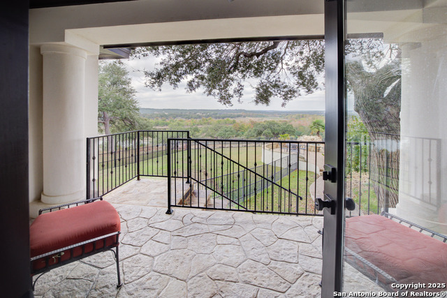 Image 16 of 37 For 334 Arthur  