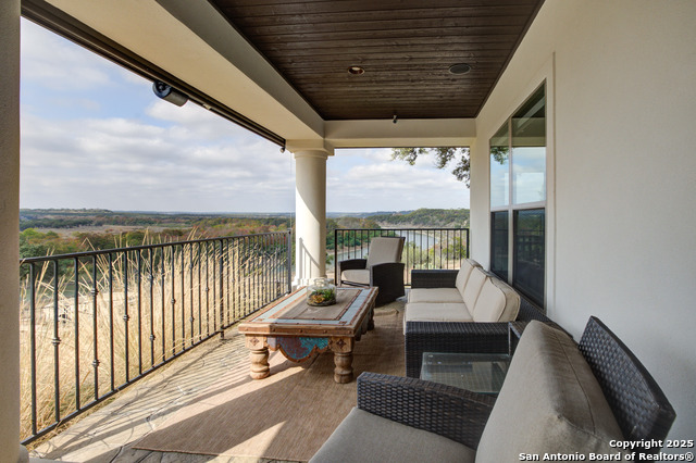 Image 27 of 37 For 334 Arthur  