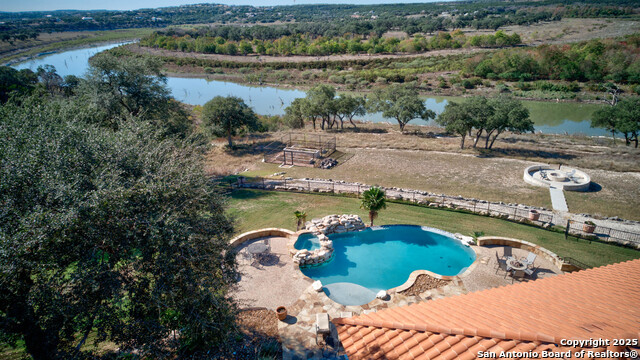 Image 34 of 37 For 334 Arthur  