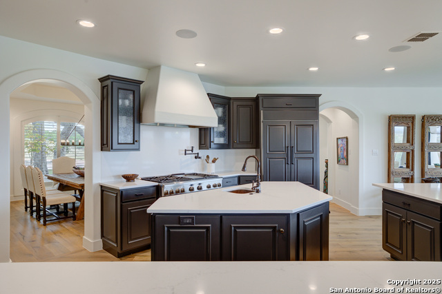 Image 5 of 37 For 334 Arthur  