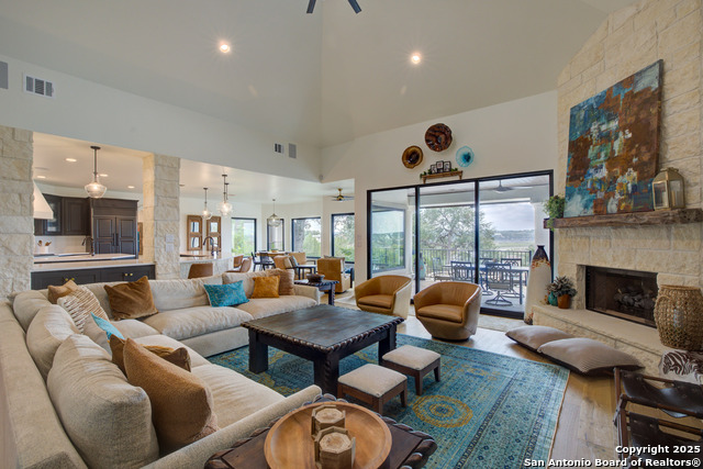 Image 9 of 37 For 334 Arthur  