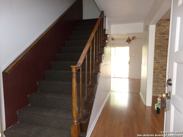 Image 24 of 29 For 5975 Babcock