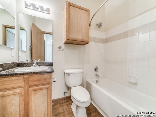 Image 17 of 21 For 1000 Diamond Dr 3003