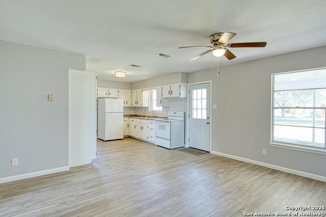 Image 10 of 47 For 12157 Fm 775