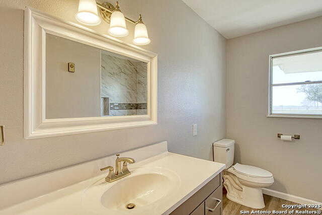 Image 26 of 47 For 12157 Fm 775