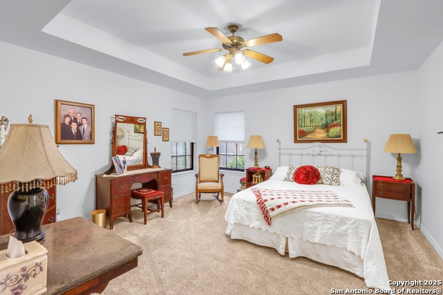 Listing photo id 14 for 124 Gardenridge