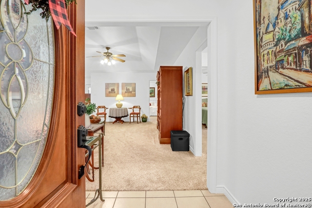 Listing photo id 1 for 124 Gardenridge