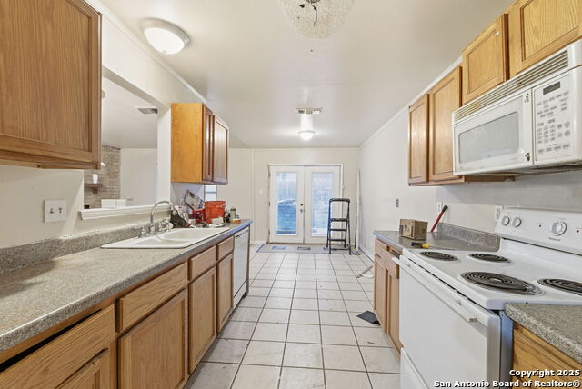 Image 14 of 29 For 5631 Wood Oak