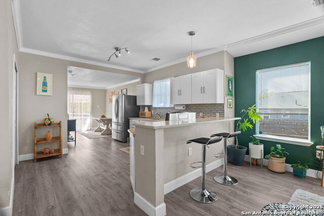 Image 14 of 31 For 810 Dakota  