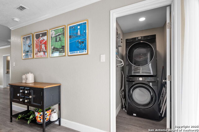 Image 22 of 31 For 810 Dakota  