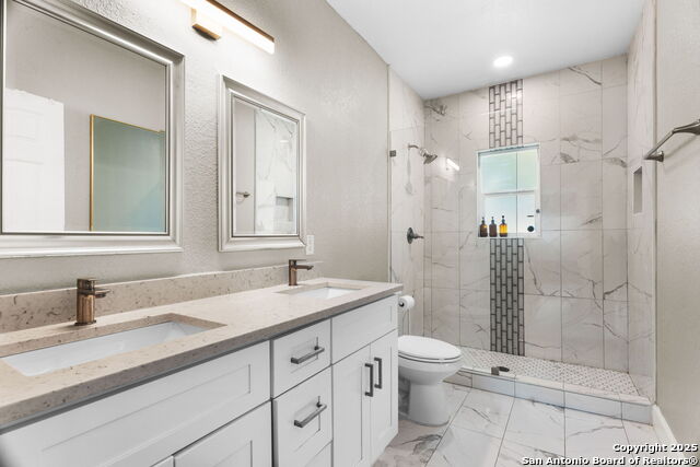 Image 5 of 31 For 810 Dakota  