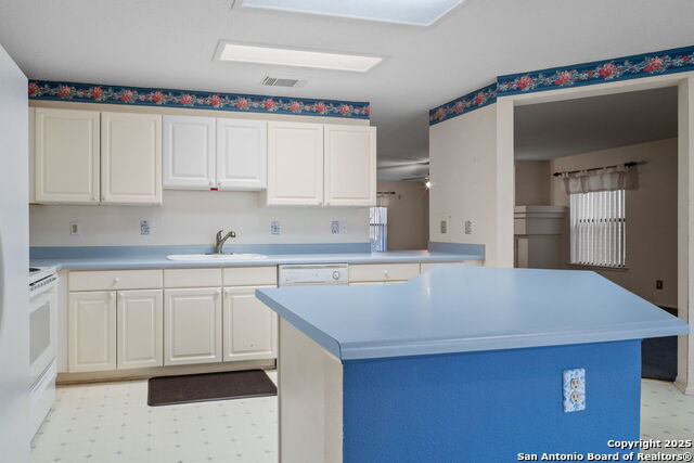 Image 14 of 28 For 6919 Congressional Blvd