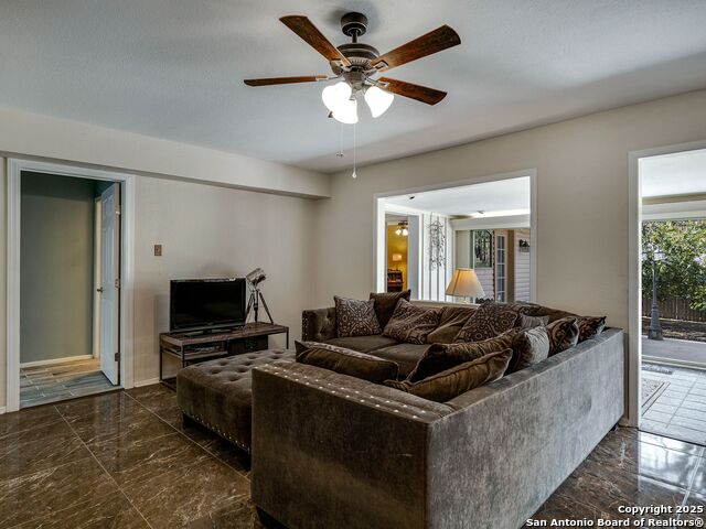 Image 13 of 37 For 602 Patricia Dr