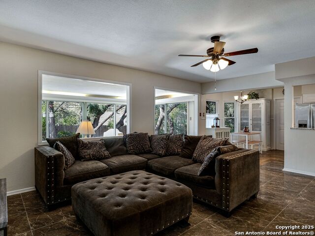 Image 14 of 37 For 602 Patricia Dr