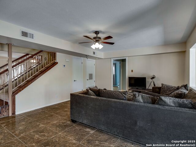 Image 15 of 37 For 602 Patricia Dr