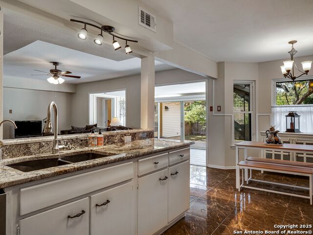 Image 19 of 37 For 602 Patricia Dr