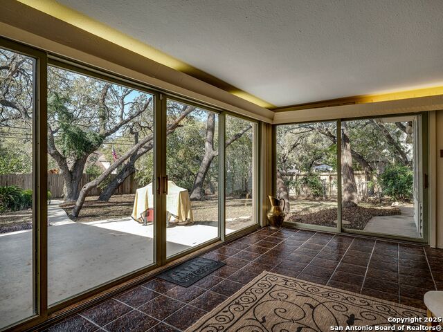 Image 21 of 37 For 602 Patricia Dr