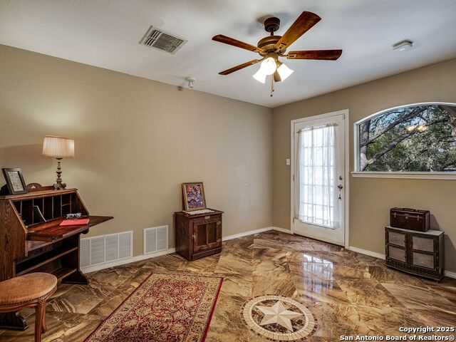 Image 23 of 37 For 602 Patricia Dr