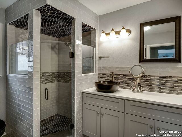 Image 26 of 37 For 602 Patricia Dr