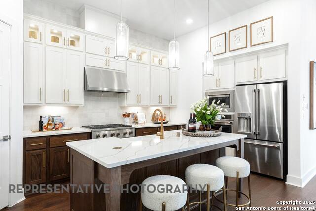 Image 2 of 27 For 1921 Pining  