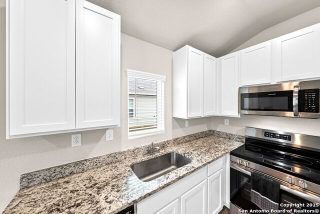 Image 10 of 26 For 19911 Wyatt Earp