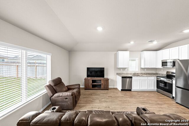 Image 7 of 26 For 19911 Wyatt Earp