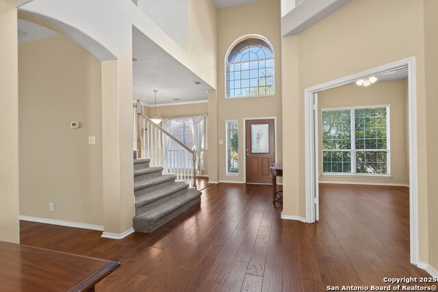 Image 16 of 32 For 19527 Mill Oak