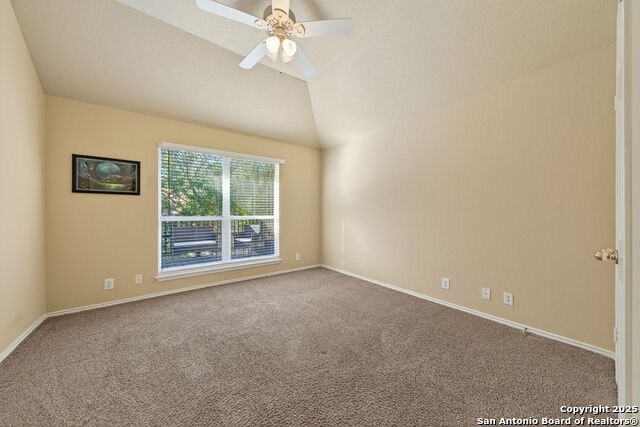 Image 22 of 32 For 19527 Mill Oak