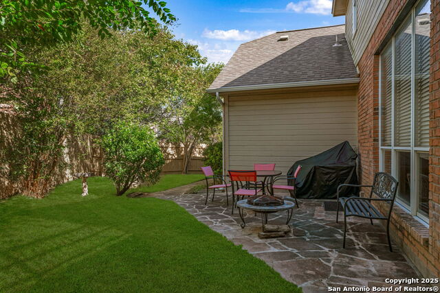 Image 29 of 32 For 19527 Mill Oak