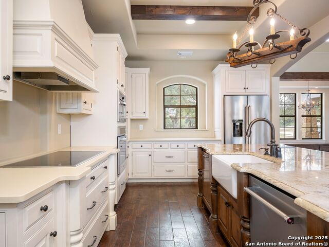 Image 14 of 55 For 382 Upland Ct