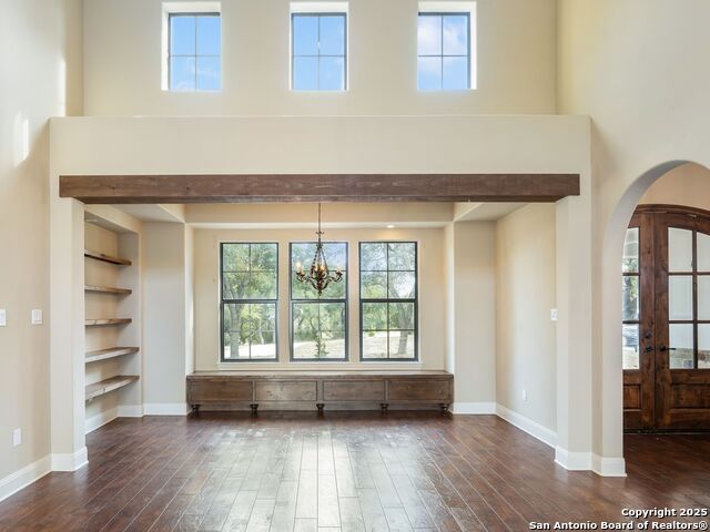 Image 8 of 55 For 382 Upland Ct