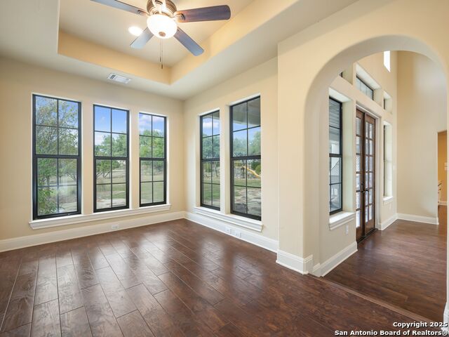 Image 9 of 55 For 382 Upland Ct