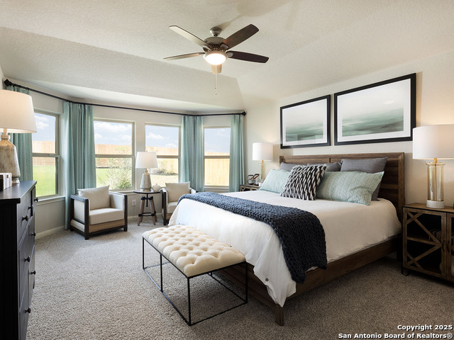 Listing photo id 3 for 958 Earp  