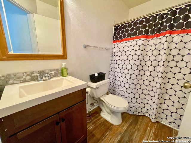 Image 11 of 14 For 8858 Roquefort