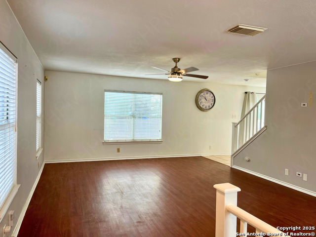 Image 4 of 14 For 8858 Roquefort