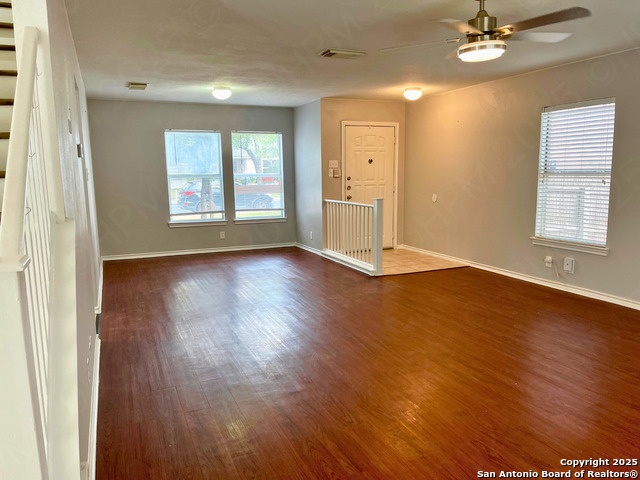 Image 5 of 14 For 8858 Roquefort