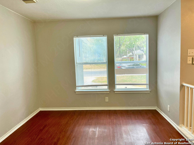 Image 6 of 14 For 8858 Roquefort